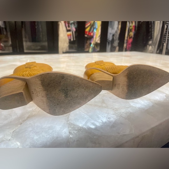 FENDI ORIGINAL COWBOY LEATHER BOOTS - Picture 3 of 5